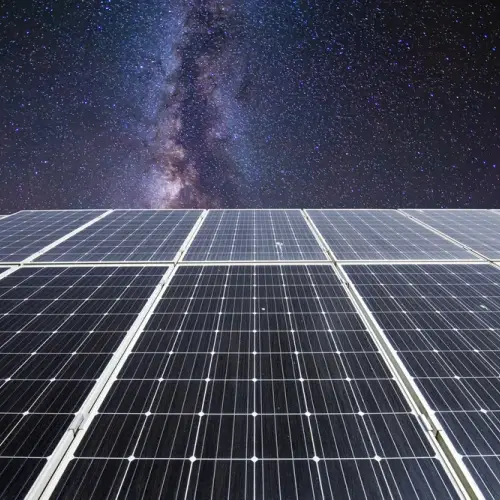 Panneaux solaires de nuit