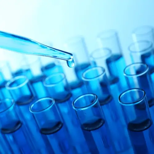 Chemische Reaktionen im Labor