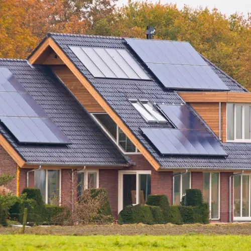 Solarthermische Kollektoren auf einem Dach